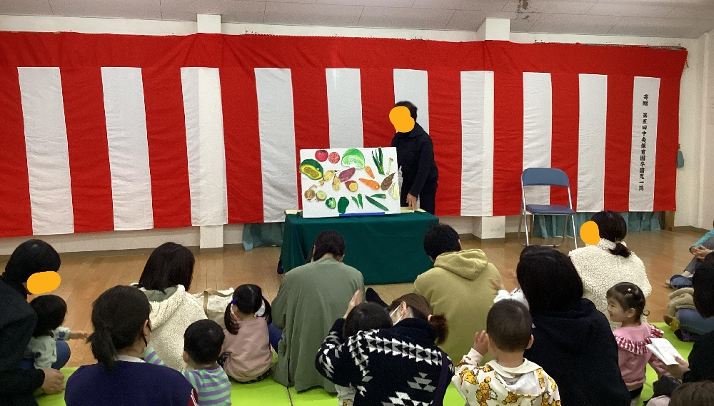 ０・１歳児　おはなし会📚給食参観🥄